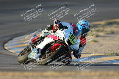 media/Oct-06-2024-Race Pace (Sun) [[d7d39ec7ad]]/1-Turn 10 (730am)/